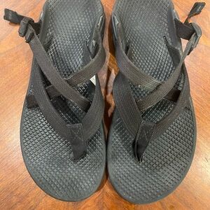 Chaco Black Women's Hipthong Sandals